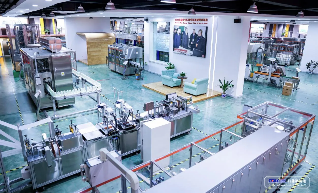 1l-5l 식용유 향신료 기름 소스 주스 식초 고속 자동 충전 캡 및 포장 기계 15